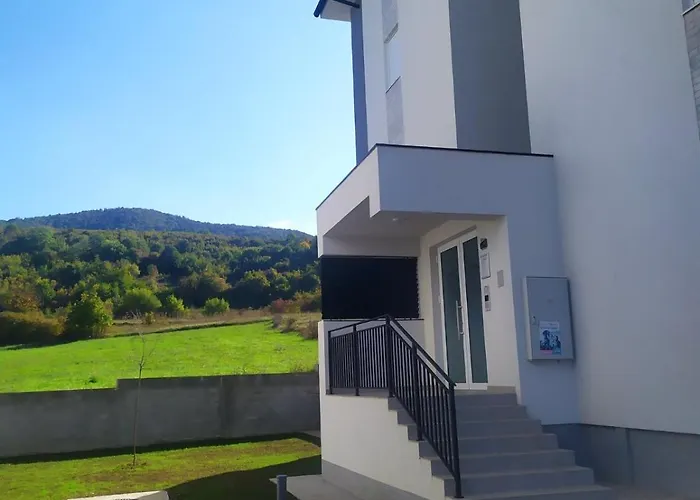 Natura Lux & Parking Free - Hill, Blizu Akva Parka *